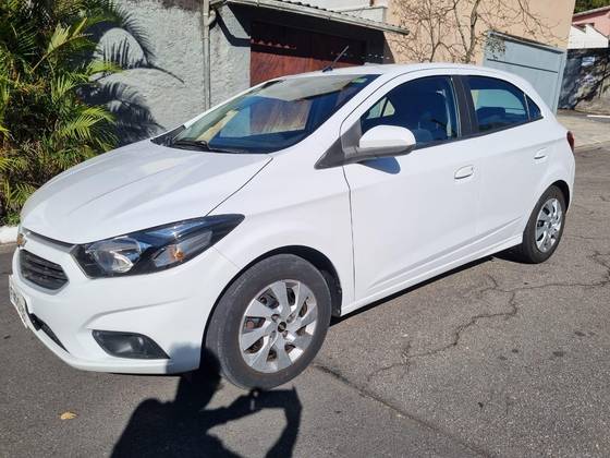 CHEVROLET ONIX 1.4 MPFI LT 8V FLEX 4P MANUAL CHEVROLET ONIX 1.4 MPFI LT 8V FLEX 4P MANUAL